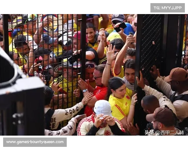 解放者杯决赛前夕,利马当地举办多种足球文化活动迎球迷 解放者杯决赛前夕,利马当地举办多种足球文化活动迎球迷